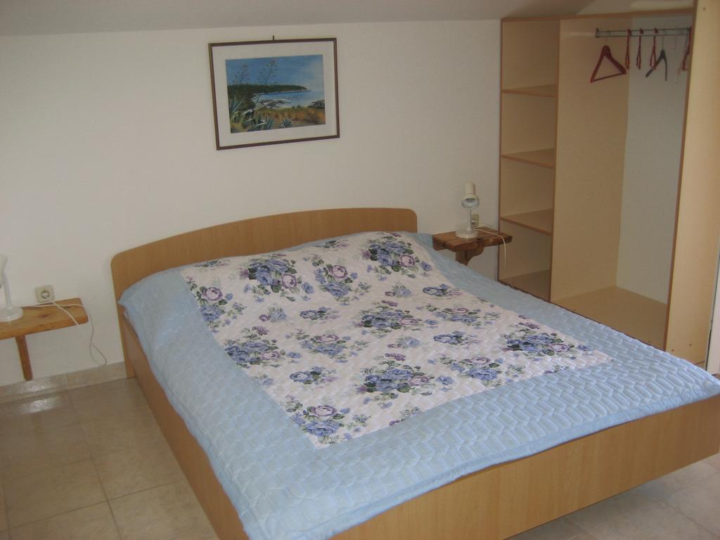 Apartments Katica Lumbarda Cameră foto